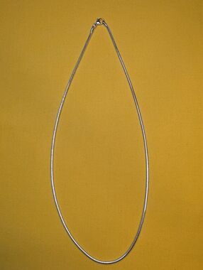 Beautiful Sterling Silver Rounded Snake Chain Necklace ▪︎ Marked 925 Italy 📿